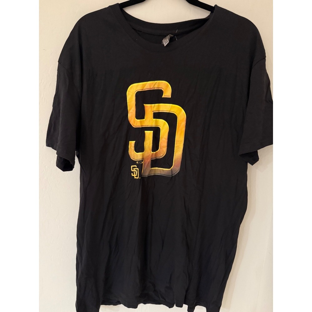 San Diego Padres Men's Fanatics Midnight Mascot Team Logo T-Shirt  -Size XL-NWT